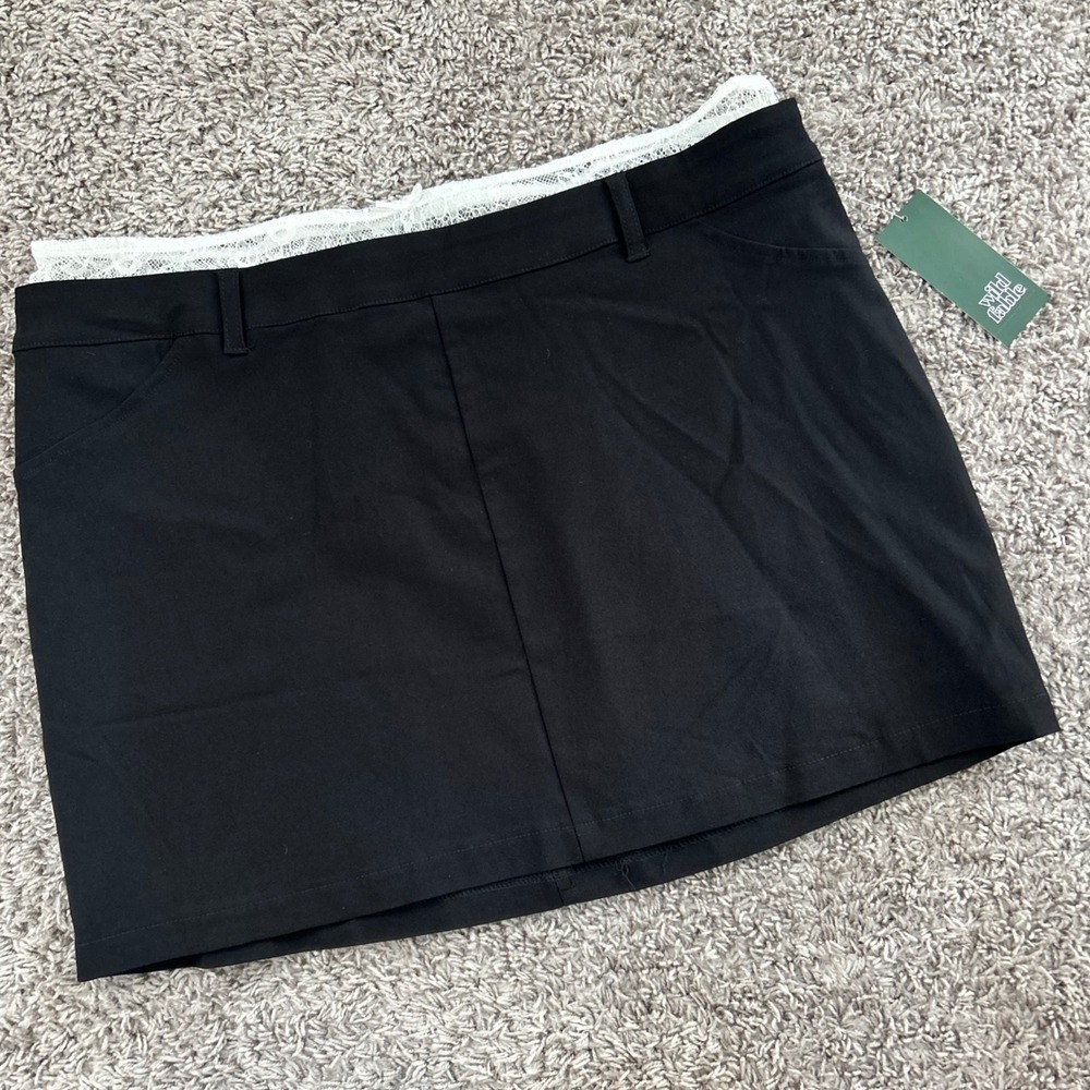 Wild Fable Black Lace Trim Mini Skirt Womens Size m Casual Skater Skirt‎